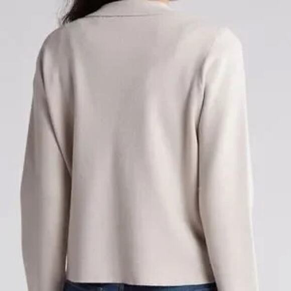 NWT T Tahari Collar Button Front Cardigan- Size M - Picture 2 of 5